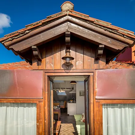 Casa Bederna Комильяс